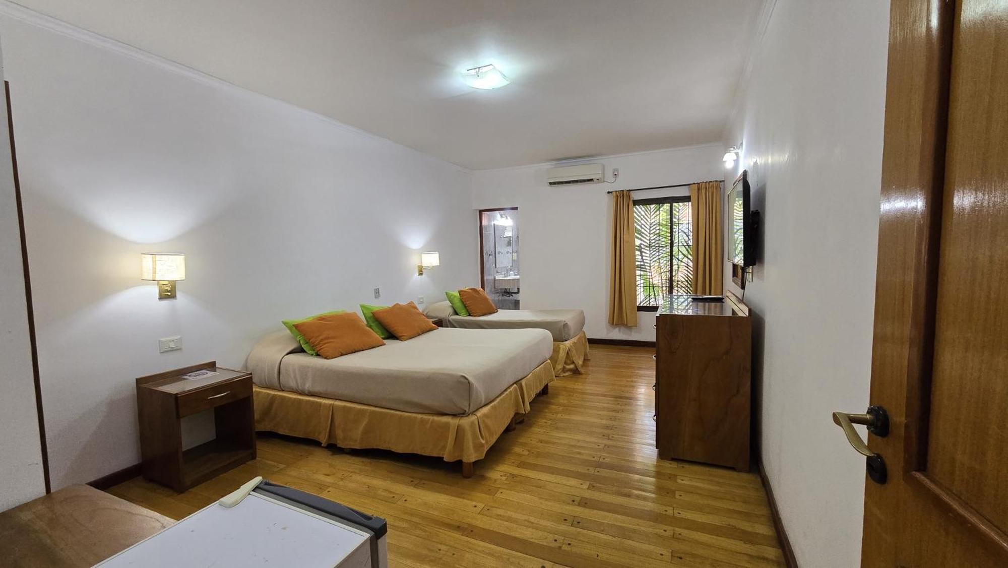 Tajy Iguazu Hotel Puerto Iguazu Ngoại thất bức ảnh